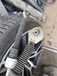 фото thumb №4, Домкрат троси 1.2tce renault scenic iii 8201021402