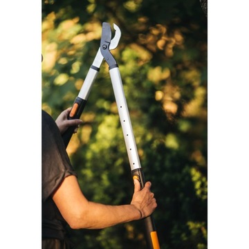 Двуручный секатор-ножницы FISKARS TELESCOPIC L86 SmartFit 1013564