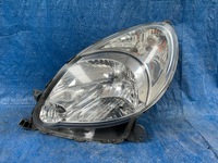 фото thumb №1, Toyota yaris verso lift ліва лампа передня