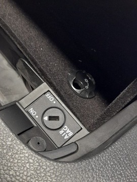 фото thumb №16, Vw golf vi 6 1k1857290e бардачок пассажира исправный европа оригинал