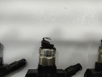 фото thumb №10, Форсунка форсунки cabstar maxity 2.5 dci 166003xn0a комплект 2007-14