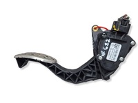 фото thumb №1, Потенціометр педаль газу 180108467r renault captur ii 1.6 e-tech 2019-