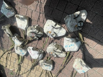 фото thumb №1, Замок лівий праві зад mazda cx-5 ii