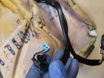 фото thumb №11, Коврик нагревательная сиденья левый перед пена губка audi a5 8t a4 b8 8k 8k0963555