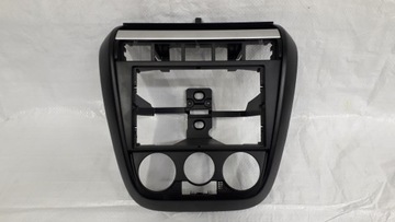 фото thumb №9, Рамка консоль средняя vw fox 5z0858061a