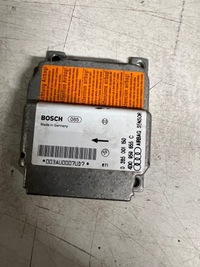 фото thumb №1, Audi a8 d2 4,2 94 - модуль датчик подушка безпеки 4d0959655