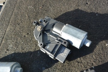 фото thumb №9, Моторчик люк kpl 3 szt audi q7 4l