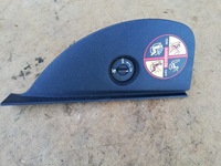 фото thumb №1, Заглушка панелі права clio iii 8200407591