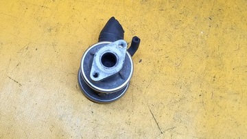 фото thumb №8, Клапан egr opel vectra b 1,8b 16v 90470420