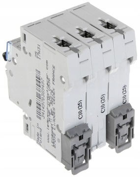 Автоматический выключатель LEGRAND TX3 3P C10A 403543