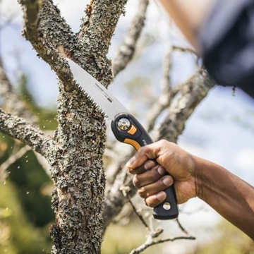 FISKARS Piła ręczna do gałęzi krótka ogrodowa składan 3 pozycje cięcia SW68