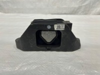 Fiat jeep кронштейн подушка двигателя коробки 51999756 в Украине, фото thumb