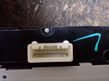 фото thumb №13, Панель средний воздуховод кондиционер kia ceed ii 1,4 crdi 2014r hb 95710-1h700 8420