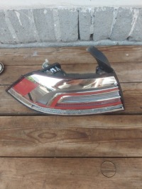 фото thumb №1, Лампа правый задняя vw passat b8