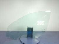 фото thumb №1, Bmw 1 f40 стекло дверь перед передняя левая