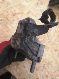 фото thumb №5, Alfa romeo giulia кронштейн двигателя 55272179