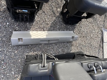 фото thumb №16, Сидіння салон шкіра оббивка тунель chrylser pacifica 2017+