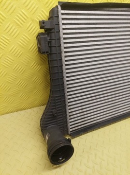 фото thumb №7, Vw touran i 1.9 tdi интеркулер 1k0145803h