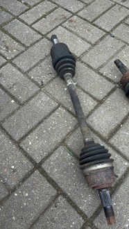 фото thumb №1, Приводной вал левая alfa rome mito 1.4 бензин левая передняя перед