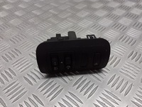 фото thumb №1, Панель перемикачів renault megane ii 8200079020