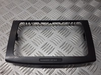 фото thumb №1, Рамка радио vw passat b6 1.9 tdi 3c0858067