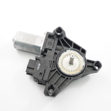 фото thumb №9, Mercedes w205 w213 двигунчик підйомника скла правий зад a2139060602