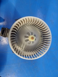 фото thumb №4, Двигатель отопителя jeep compass 06-15 5191345aa