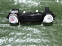 фото thumb №1, Панель кнопка світла аварійних trip hyundai i20