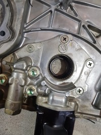 фото thumb №8, Корпус розподільного валу насос оливи 1060a194 mitsubishi space star ii 1.0b 3a90