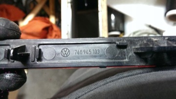 фото thumb №8, Отражатель бампера заднего vw touareg iii 760945103