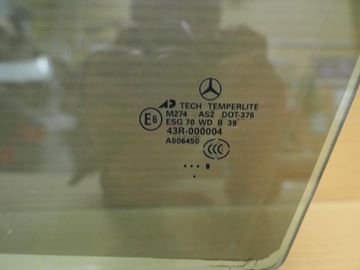 фото thumb №3, Скло двері правих передніх mercedes ml w164