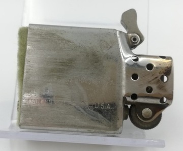 Коллекция старых бензиновых зажигалок Zippo, 1989 г.