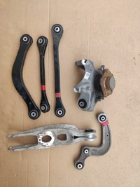 фото thumb №1, Ступица правая задняя audi a4 b9