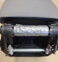 фото thumb №9, Підлокітник регульований тунелю середнього vw golf v 1k оригінальний номер eu сірий