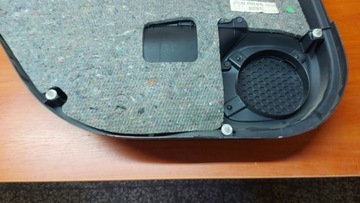 фото thumb №9, Оббивка боковина двері права праві зад toyota avensis t25 03- sedan