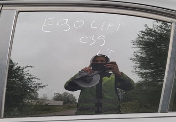 фото thumb №1, Стекло дверь левый зад задняя bmw e90