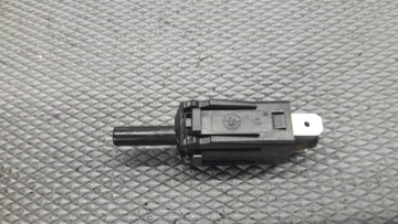 001545 Przełącznik świateł hamowania ford fiesta m