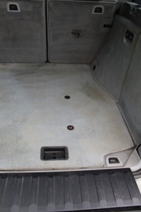 фото thumb №5, Оббивка обшивки багажника bmw x5 e53 сірий