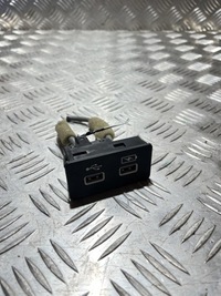 фото thumb №1, Гніздо port usb honda civic xi 21-