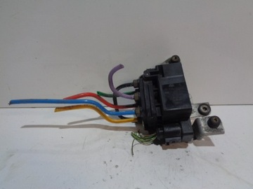 РАСПРЕДЕЛИТЕЛЬ ПОДВЕСКИ AUDI Q7 15152400062