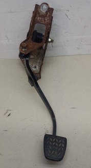 фото thumb №1, Toyota carina e 92-97 педаль зчеплення