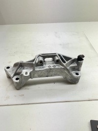 фото thumb №1, Peugeot 2008 ii 2020 кронштейн кронштейн 9813582980