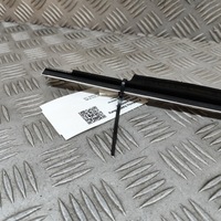 фото thumb №6, Audi q4 sportback e-tron 2023 ліва сторона молдинг / прокладка скло двері