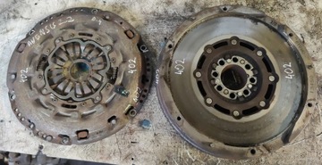 фото thumb №1, Toyota avensis t25 2.2 d4d колесо двухмассовый прижим