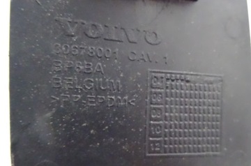 фото thumb №3, Volvo v50 заглушка фаркоп бампера зад 30678001