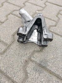 фото thumb №1, Лапи двигателя audi a6 c7 3.0tdi cdu 8k0199307bj