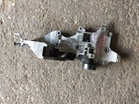 Купити A3 8p 1.6 tdi рестайлінг  кронштейн генератора 03l903143k, фото thumb