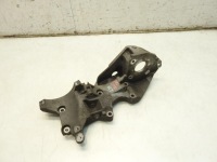 фото thumb №1, Кронштейн основание генератора vw passat b7 2.0 tdi 03l903143q