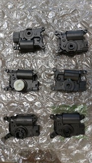 фото thumb №6, Vw tiguan ii 17- моторчик обігрівача 2q0907511a