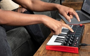AKAI MPK MINI MK3 - мини-клавиатура
